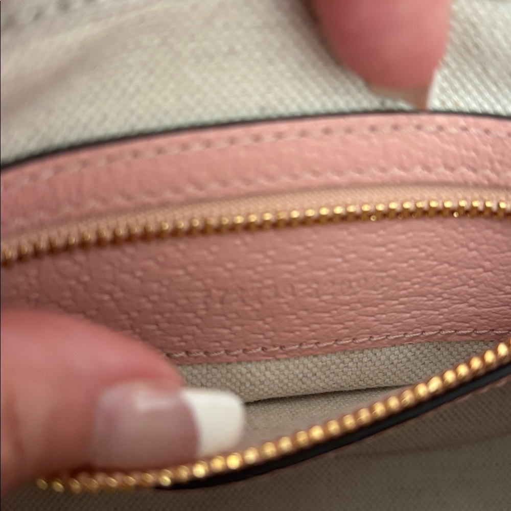 Gucci Beige and Pink Crossbody Bag - Picture 4 of 7